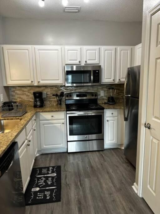 Extravagant 2 Br/2 Ba Apartment Savannah Kültér fotó