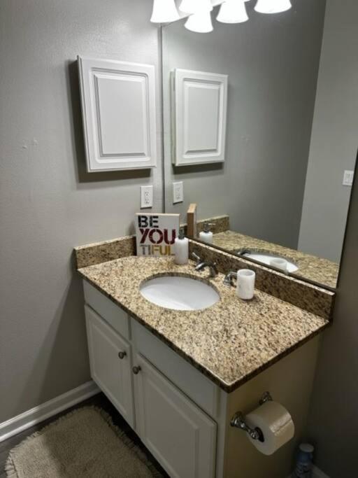 Extravagant 2 Br/2 Ba Apartment Savannah Kültér fotó