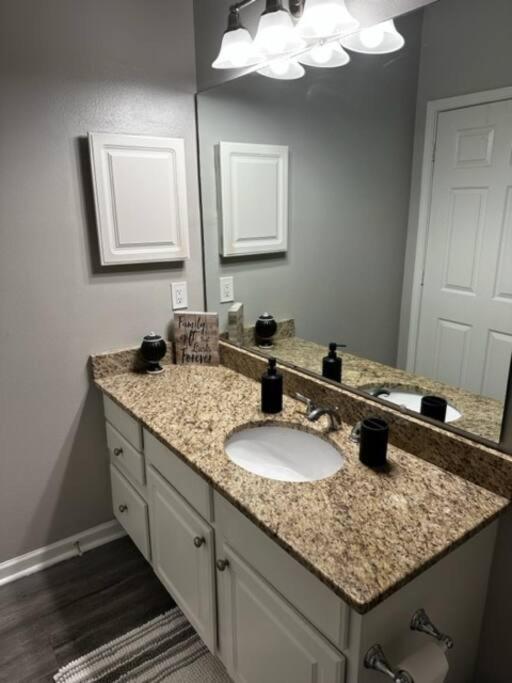 Extravagant 2 Br/2 Ba Apartment Savannah Kültér fotó